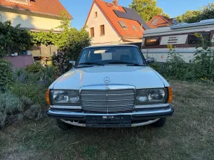 Mercedes-Benz W 123 Mercedes 300D Mit H-Zulassung