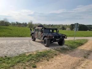 Hummer H1