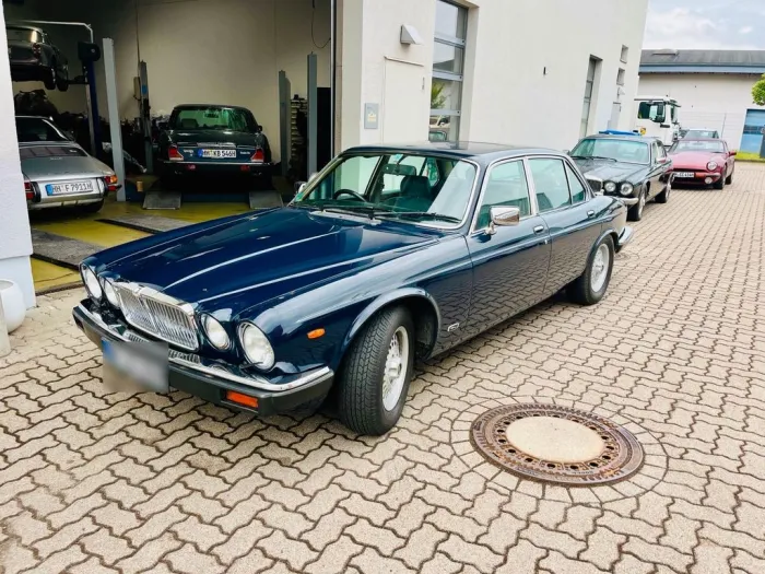 Jaguar XJ12 Rechtslenker