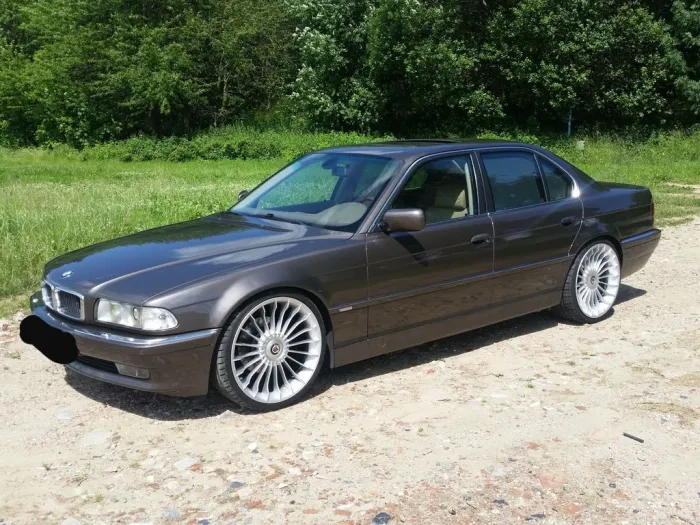 BMW Oldtimer BMW E38 7er Baujahr 1996 728
