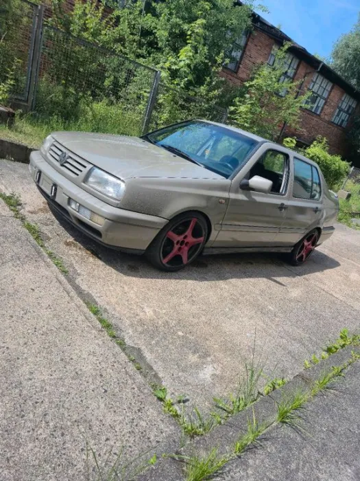 Volkswagen vw vento 1,8 l