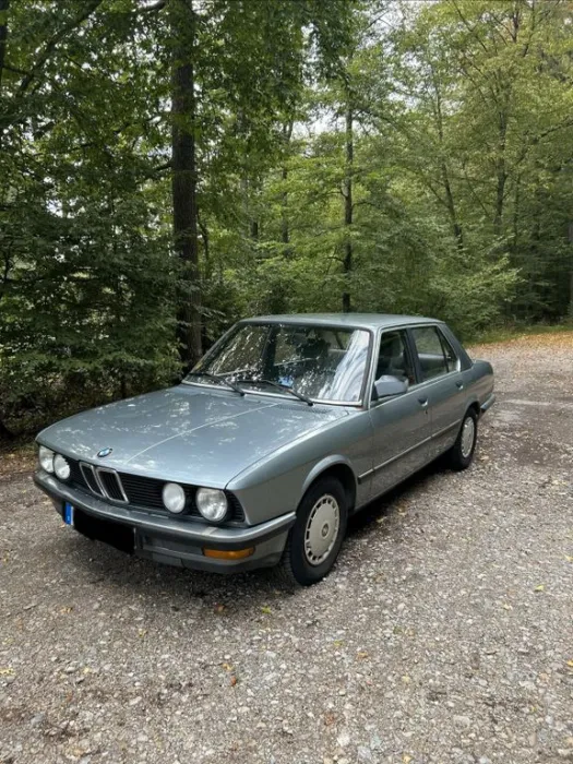 BMW 525 E - H-Zulassung