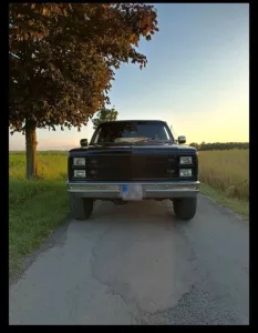 Chevrolet Suburban k10 k20 k30
