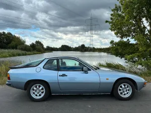 Porsche 924 2.0