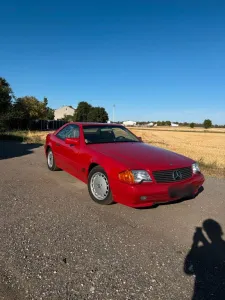 Mercedes-Benz SL 500 in einen sauberen Zustand