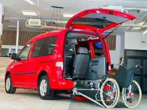 Volkswagen Caddy 1,6-Behindertengerecht-Rampe