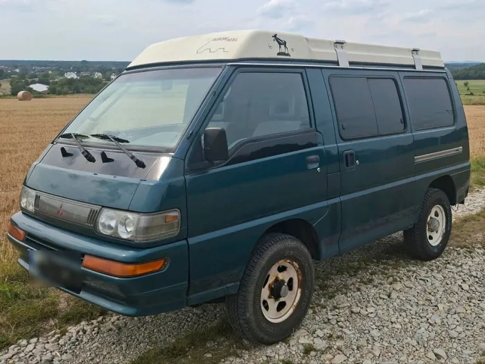 Mitsubishi L300 2.5TD 4x4 Camper mit Aufst...