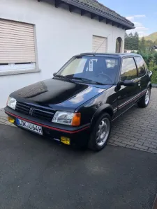 Peugeot 205 GTI