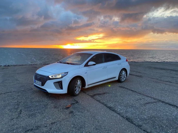 Hyundai IONIQ 1.6l GDi HYBRID Style Style