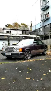 Mercedes-Benz Mercedes W124 220E Saisonfahrzeug 4/10