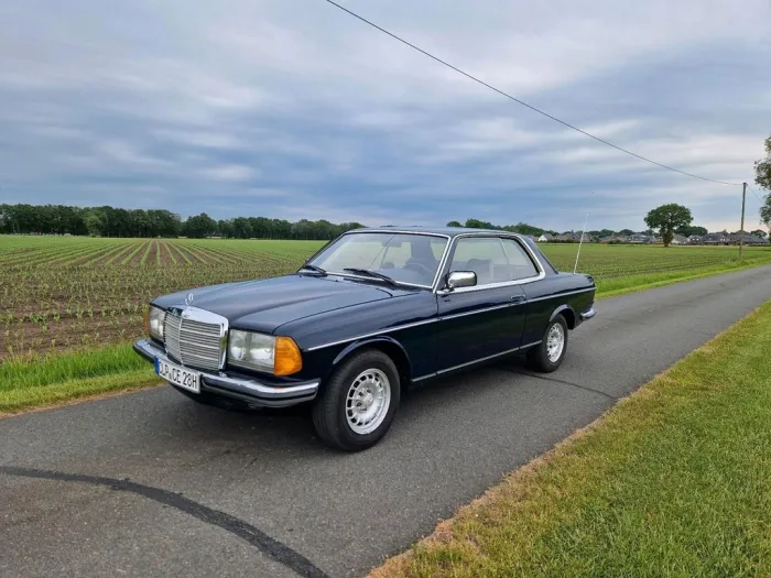Mercedes-Benz Mercedes W123 280ce coupe
