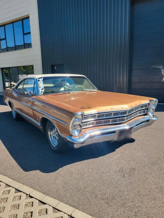 Ford Galaxy 500 XL