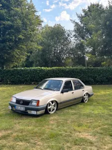 Opel Ascona C Airride/Luftfahrwerk