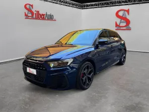 Audi A1 Sportback 40 2.0 tfsi Identity Black 207