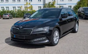 Skoda Superb Comb*Style*Leder*Standheizung*MatrixLED