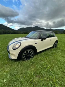 MINI One Pepper / JCW-Sportlenkrad / 8-Fachbereifung