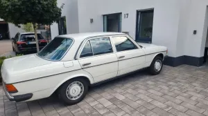 Mercedes-Benz 240
