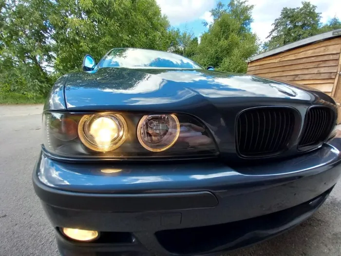 BMW 528i E39