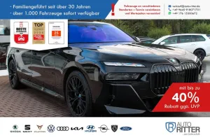 BMW 740 M Sport Pano+CarPlay+Iconic Glow+B&W Sound