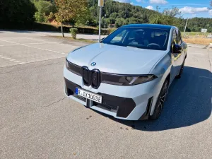 BMW iX3 50 xDrive - Vollausstattung