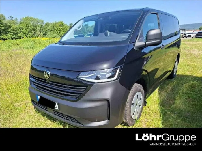 Volkswagen T7 Caravelle 2.0 TDI DSG IQ Light, Rear-View