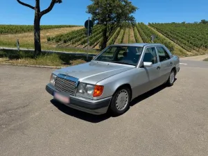 Mercedes-Benz Mercedes W124 260e