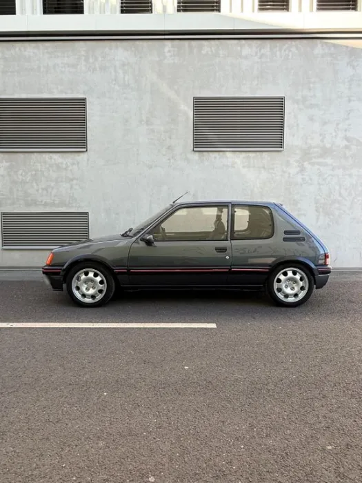 Peugeot PEUGEOT 205 GTI