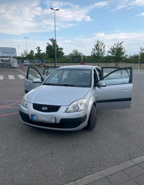 Kia Rio TÜV bis April 28