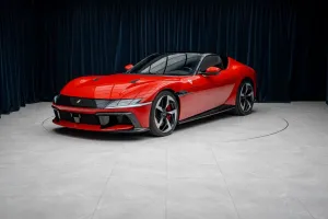 Ferrari Coupe 6.5 V12 CARBON LIFT PASSENGER DISPLAY