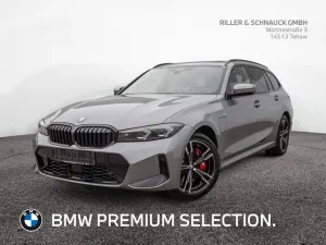 BMW 330e Touring M-Sport Pro PANO+AHK+HUD+360°KAM