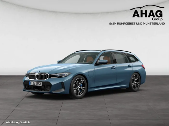 BMW 330e xDrive Touring