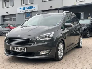 Ford Grand C-Max Titanium*Wenig-Km*Navi*Kamera*Shz*