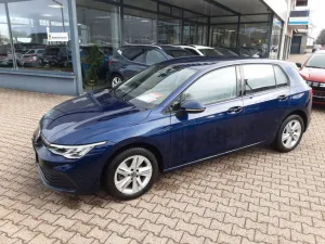 Volkswagen Golf VIII Lim. Life Navi LH SH Klima Appel CarPl