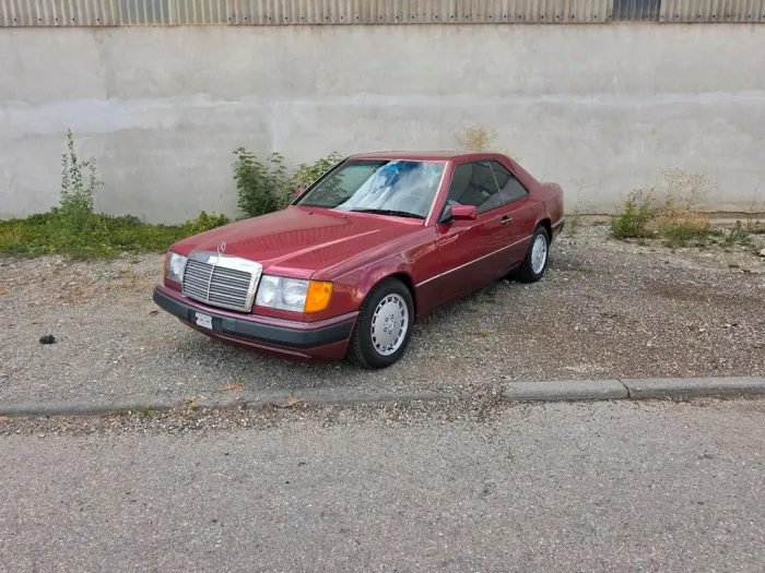 Mercedes-Benz Mercedes Benz 300 Ce 24v 220 ps