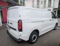 Volkswagen T7 Transporter 2.0 TDI LR Lang L2H1 Kamera SHZ A