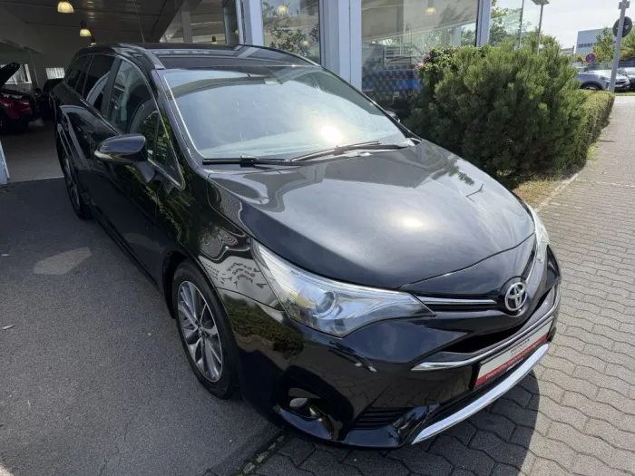 Toyota Avensis Touring Sports 1.8 Edition S+