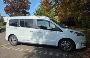 Ford Grand Tourneo 1.5 EcoBlue 88kW Auto Titanium...