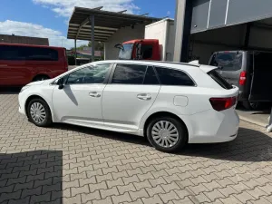 Toyota Avensis Kombi Leder Klima Kamera AHK Scheckheft
