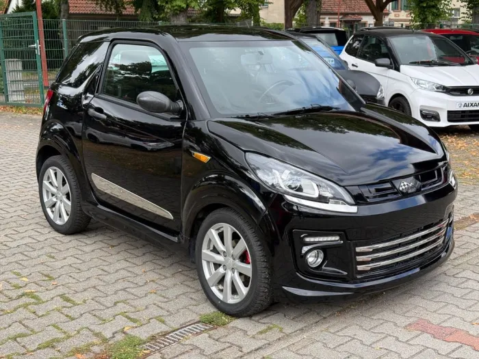 Ligier JS 50 DCI Klima 45 KM/H Mopedauto