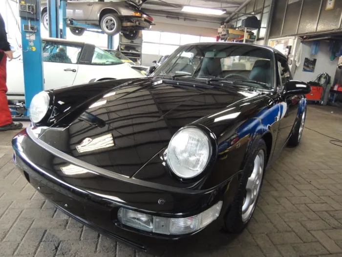 Porsche 964