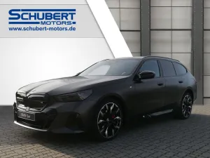 BMW i5 M60 xDrive Touring *UPE 129.610€* Individual 