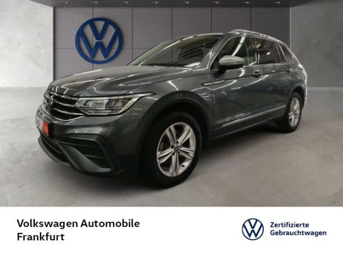 Volkswagen Tiguan Allspace 1.5 TSI Life Navi 7-Sitzer Pano 