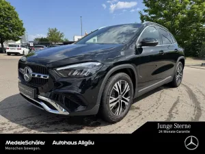 Mercedes-Benz GLA 180 d Progressive WD-Glas-dunkel Kamera LED