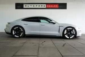 Porsche Taycan 4 S Lim./MY2025/PANO/HAL/PSCB/InnoDr./21z