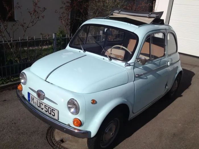 Fiat 500 - ein kleiner Traum in hellblau