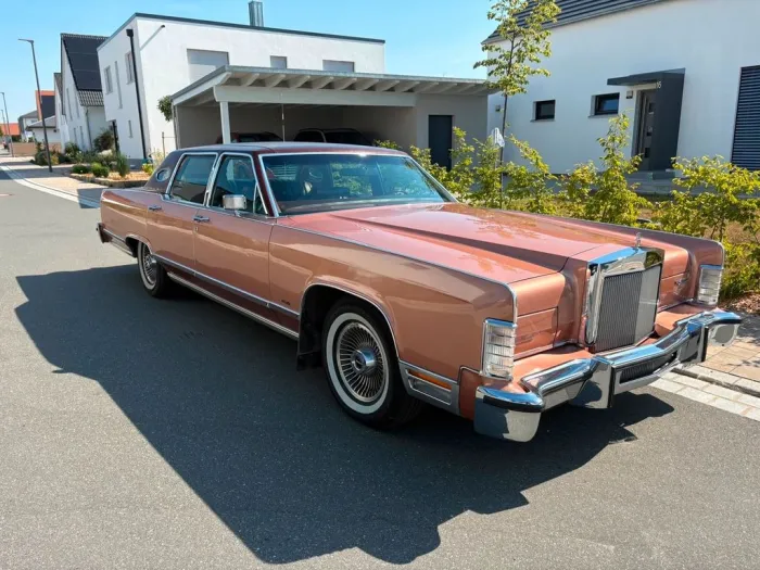 Other Lincoln Continental Town Car
