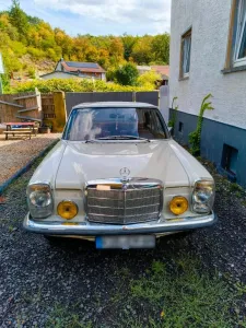 Mercedes-Benz W115 220/8Strich8 Oldtimer R...