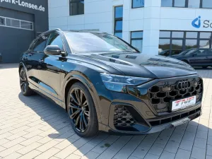 Audi Q8 60TFSI e-hybrid 360 KW +AHK+PANO+
