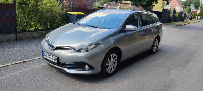 Toyota Auris Touring Sports 1,2-l-Turbo Comfort S/S...