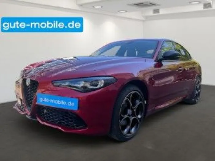 Alfa Romeo Giulia Intensa Q4 - Technologie-Paket - CarPlay